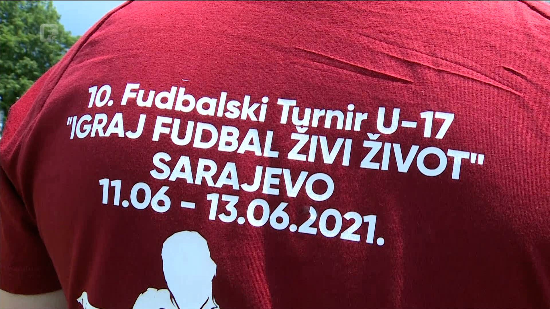 Igraj fudbal, živi život